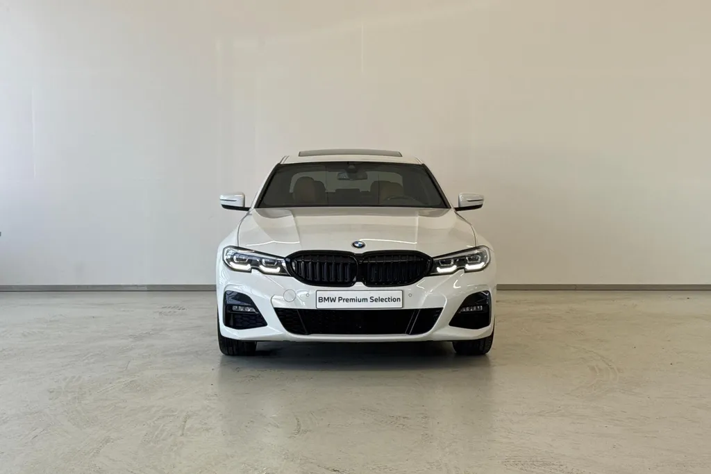 BMW 3 Serie Sedan 318i High Executive