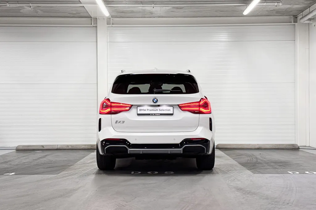 BMW iX3 High Executive Edition