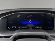Volkswagen Polo 1.0 TSI 95pk DSG R-Line Business · Camera · Apple/Android Car Play · Navigatie · P-Sensoren · Stoelverwarming · 16'' Inch ·