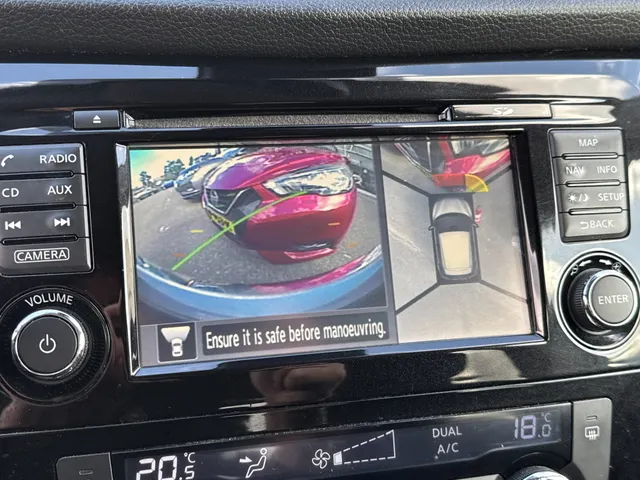 Nissan QASHQAI 1.2 Connect Edition. Trekhaak 13p (max. 1.200kg)