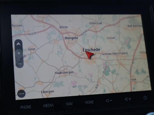 Mitsubishi Outlander 2.4 PHEV Intense+ | Trekhaak | Carplay | Standkachel