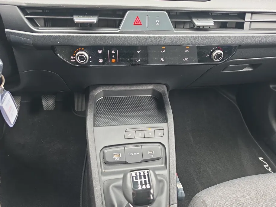 Kia Stonic 1.0 T-GDi MHEV DynamicLine | Navigatie | Cruise control | Stoel+ Stuur verwarming | Demo
