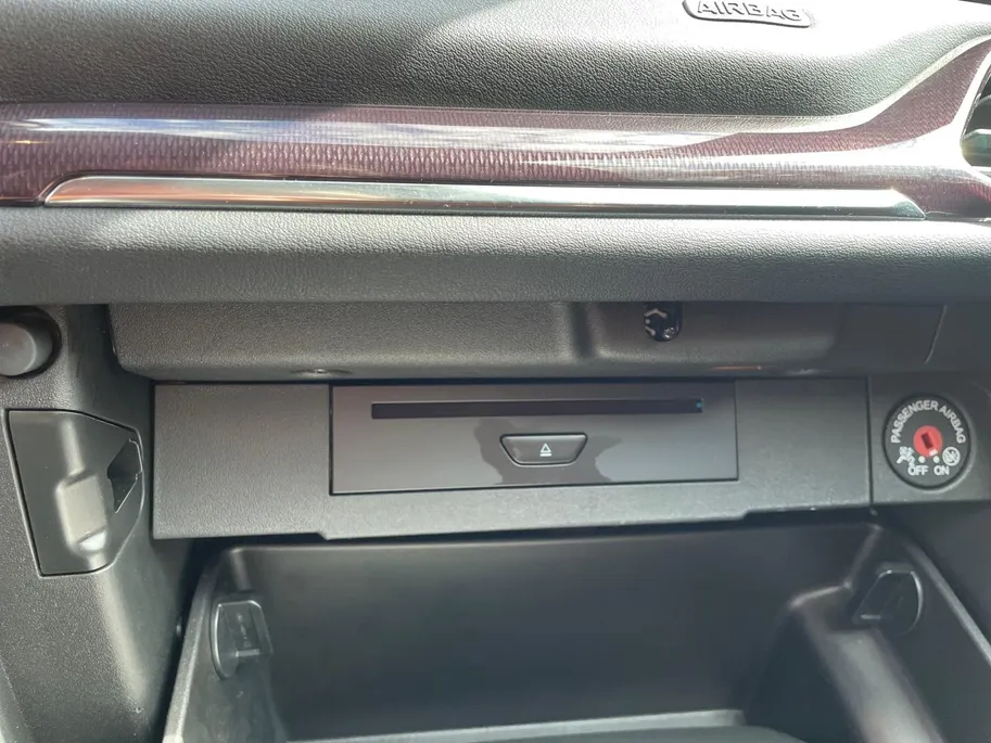 Ford Fiesta 1.0 EcoBoost Vignale 125PK | Adaptieve Cruise Control | B&O | Half leder | Camera | Keyless Entry | Privacy Glass | Winter Pack | Parkeersensoren | Navigatie | All weather banden