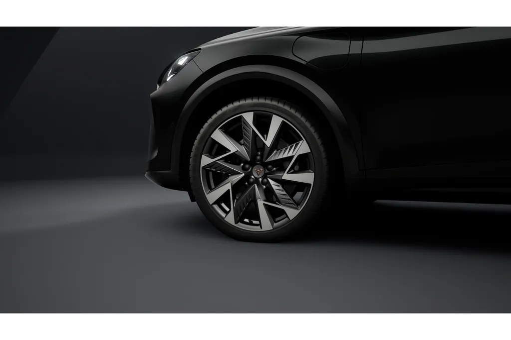CUPRA Formentor VZ Performance | Digitaal instrumentenpaneel (Virtual Cockpit) | Draadloze Apple CarPlay™, Android Auto™ | Elektronisch Sperdifferentieel (XDS)