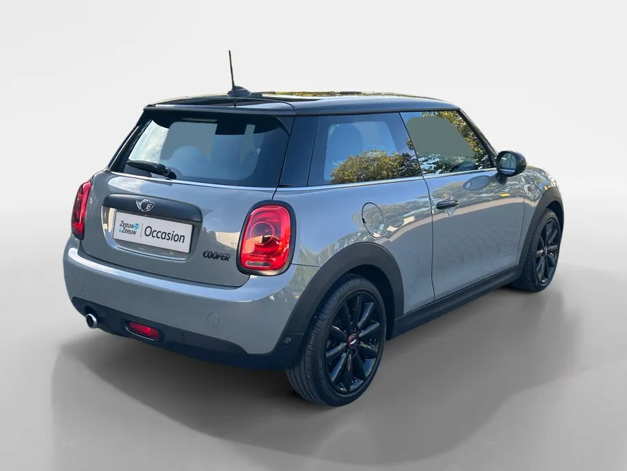 MINI 3-Deurs 1.5 Cooper , Chili Business Hele gave uitvoering! PRIJS RIJKLAAR incl. 12 Maanden garantie!