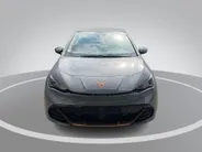 CUPRA Born Business 230pk 82 kWh · SOH 98,9% · 360 Camera · Apple/Android Car Play · P-Sensoren · Dodehoek Detectie · 19'' Inch ·