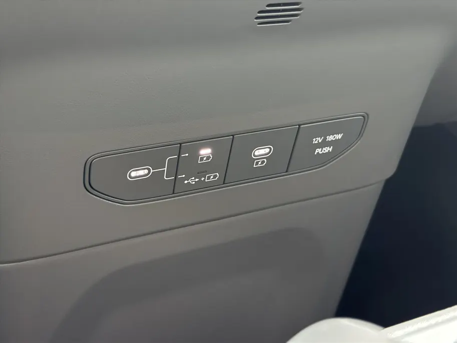 Kia EV9 99,8kWh 204pk RWD Air I Nieuw te bestellen I