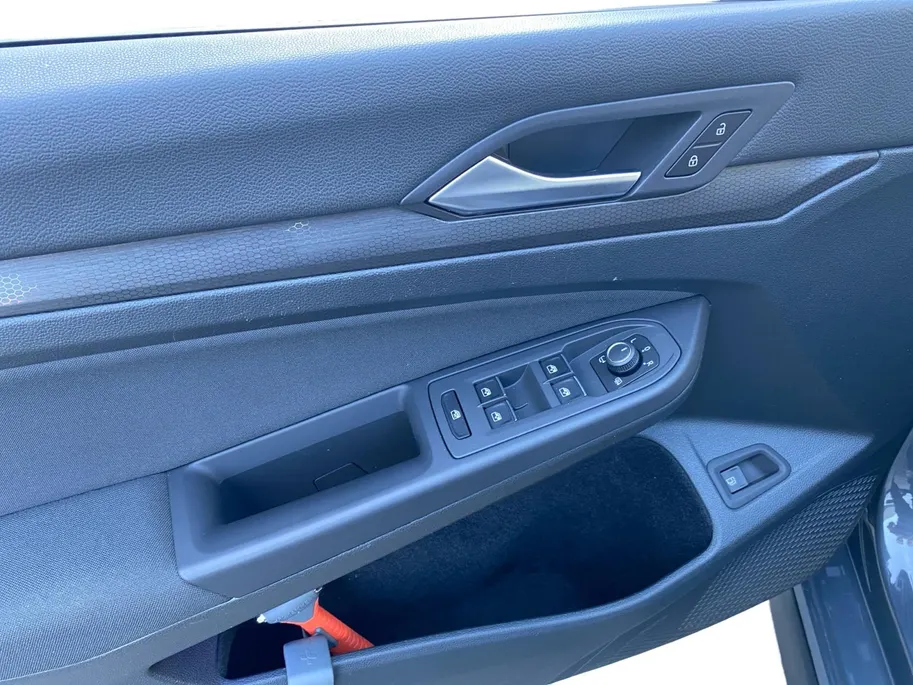 Volkswagen Golf 1.4 eHybrid GTE | Automaat | Kuipstoelen | Camera | Dodehoek Detectie | Cruise Control Adaptief | Climate Control | Keyless | DAB