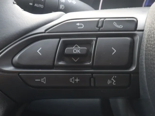 Toyota Yaris 1.5 Hybrid 115 Dynamic Comfort Pack | V+A Sensoren | Stoel & St