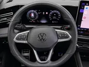 Volkswagen Tiguan 1.5eHybrid 150kW/204PK R-Line Black Style · Leder · Trekhaak · Panoramadak · 360°Camera · Garantie t/m 28-10-2030 of 100000km.