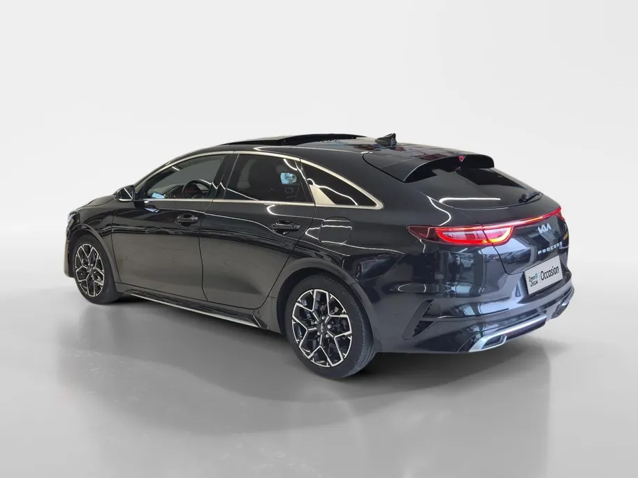 Kia ProCeed 1.0 T-GDi GT-Line 120 PK | Cruise Control | Climate & cruise control | Panoramadak | Stoel & stuurverwarming | Elektrische Kofferbak | Navigatie | Apple Carplay/Android Auto | Fabrieksgarantie | NAP