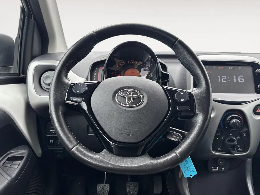 Toyota Aygo 1.0 VVT-i x-sport | Goed onderhouden | Achteruitrijcamera | Airco | Bluetooth | 12 maanden garantie! |