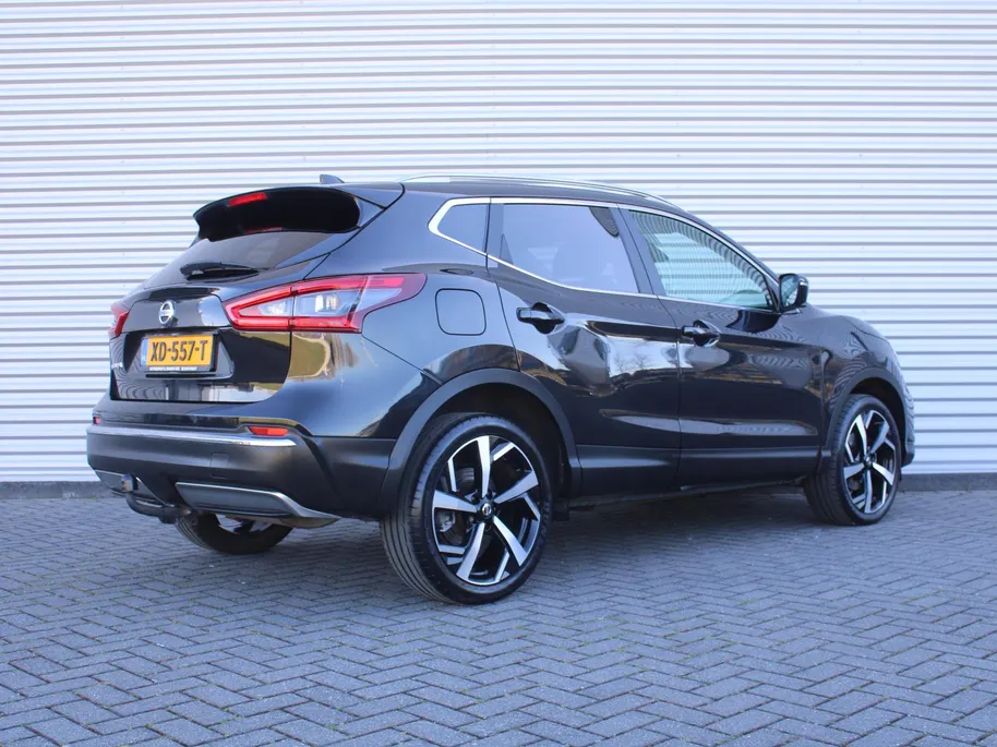 Nissan QASHQAI 1.2 Tekna | Trekhaak | 360 Camera | Pano dak | Stoel-/voorruitverwarming | Dodehoek detectie | Elek. stoelverstelling | Clima | 19' LM | 1e eigenaar |