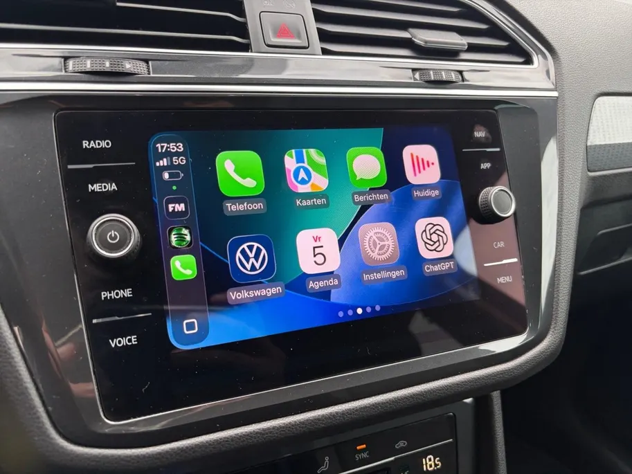 Volkswagen Tiguan 1.5 TSI Life | Draadloos Carplay | Navi | Clima | Camera | Adaptive Cruise | Elektr. Achterklep | LM Velgen | LED-Koplampen