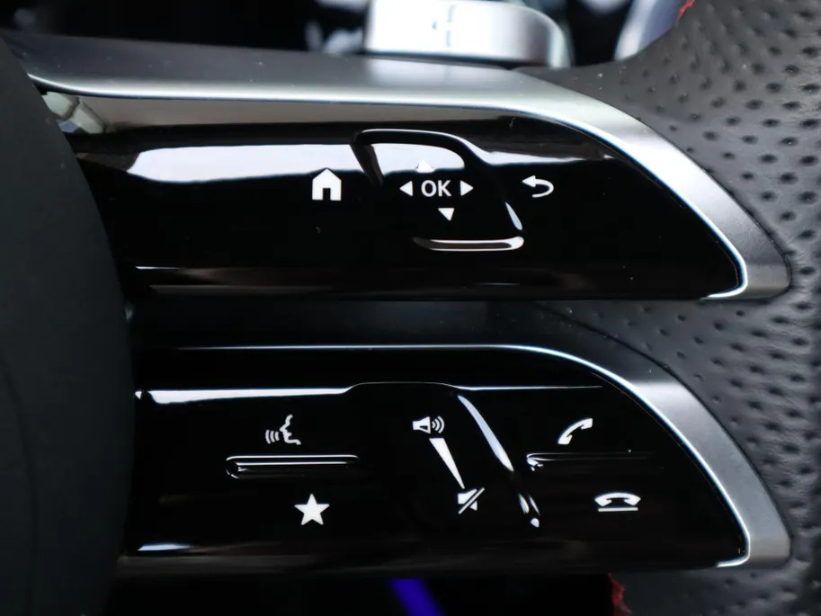 Mercedes-Benz B-Klasse 180 AMG Line l Keyless l Achteruitrij camera l Stoelverwarming l Memory