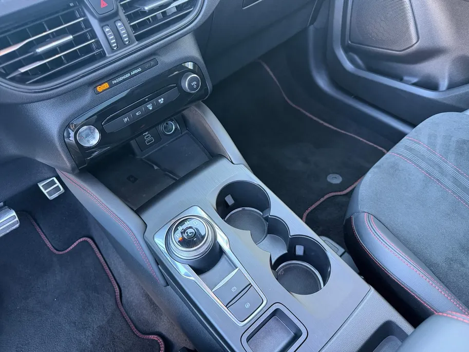 Ford Kuga 2.5 PHEV ST-Line X | Panorama Dak | Driver Assistance Pack | 360 Camera | B&O Audio | Elec. Trekhaak | All Season Banden | Winterpack | Fabrieksgarantie |
