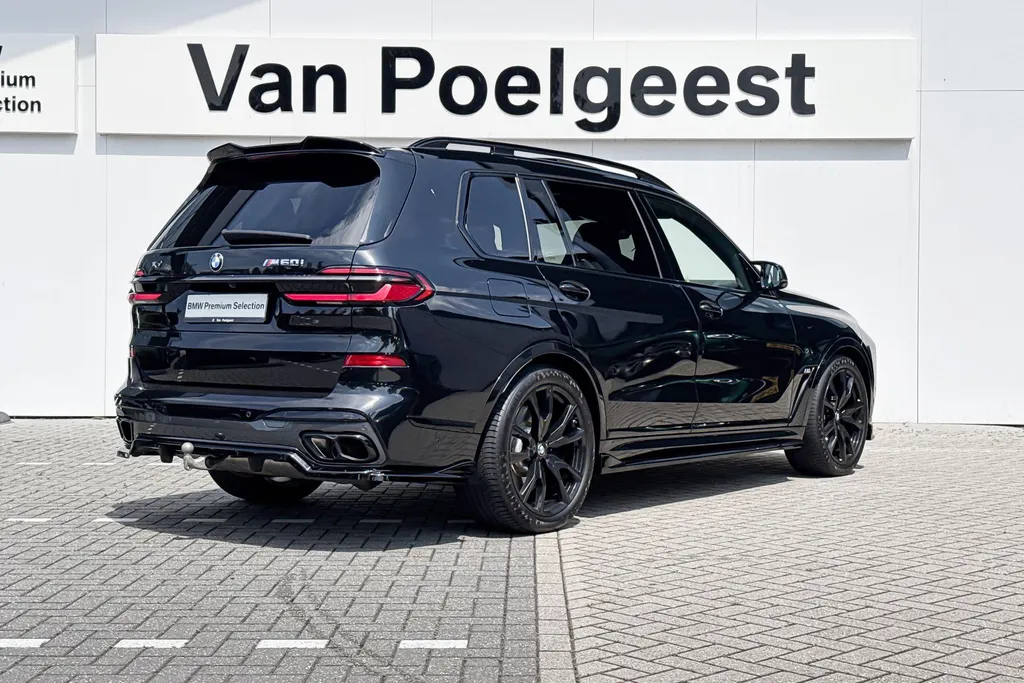 BMW X7 M60i xDrive