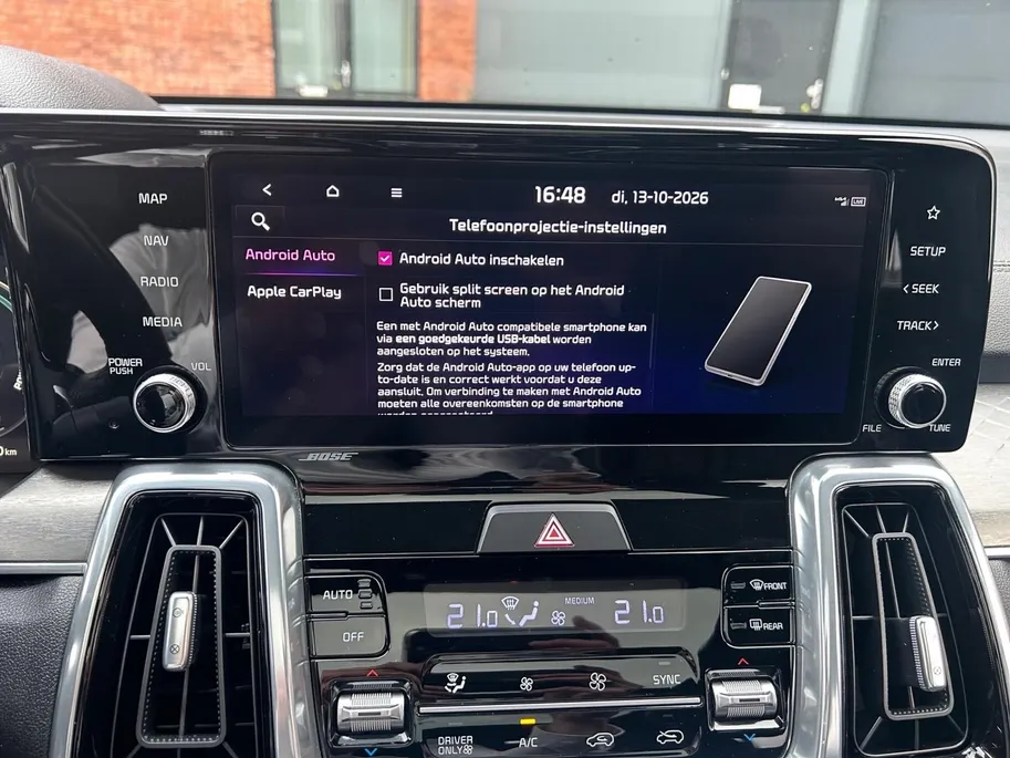 Kia Sorento 1.6 T-GDI Hybrid 2WD ExecutiveLine 5p. | Apple Carplay / Android Auto | Navigatiesysteem | Elektrisch Verstelbare Voorstoelen | Bestuurdersstoel met Geheugen | Elektrisch Schuif / Kanteldak | Elektrisch Bedienbare Achterklep | Stoelverwarming + Stoelkoeli