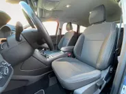 Ford Kuga 1.5 EcoBoost Titanium nette dealer auto | Wegklapbare trekhaak| Navigatie| elec achterklep| Parkeersensoren| 4 seizoen banden| Stuur verwarming| Stoel verwarming| Vooruit verwarming| Climate Control |