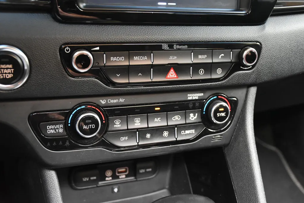 Kia Niro 1.6 GDi Hybrid 141pk DCT6 ExecutiveLine