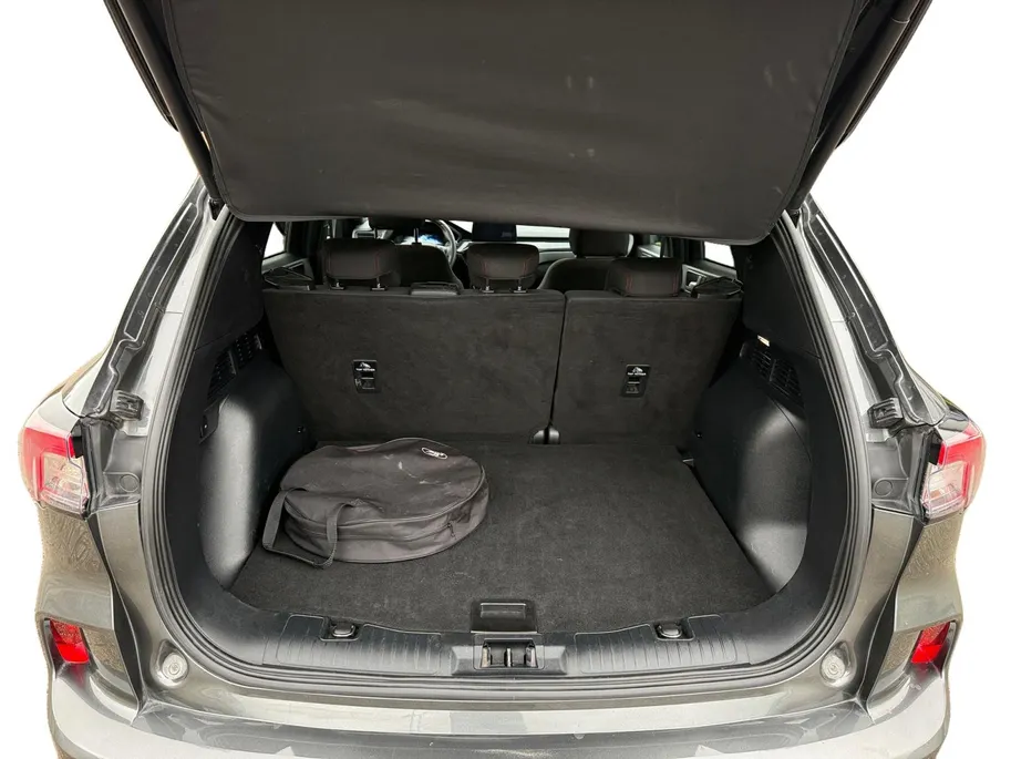 Ford Kuga 2.5 PHEV ST-Line | Driver Assistance Pack | Winterpack | Technology Pack | Apple Carplay | Android Auto |