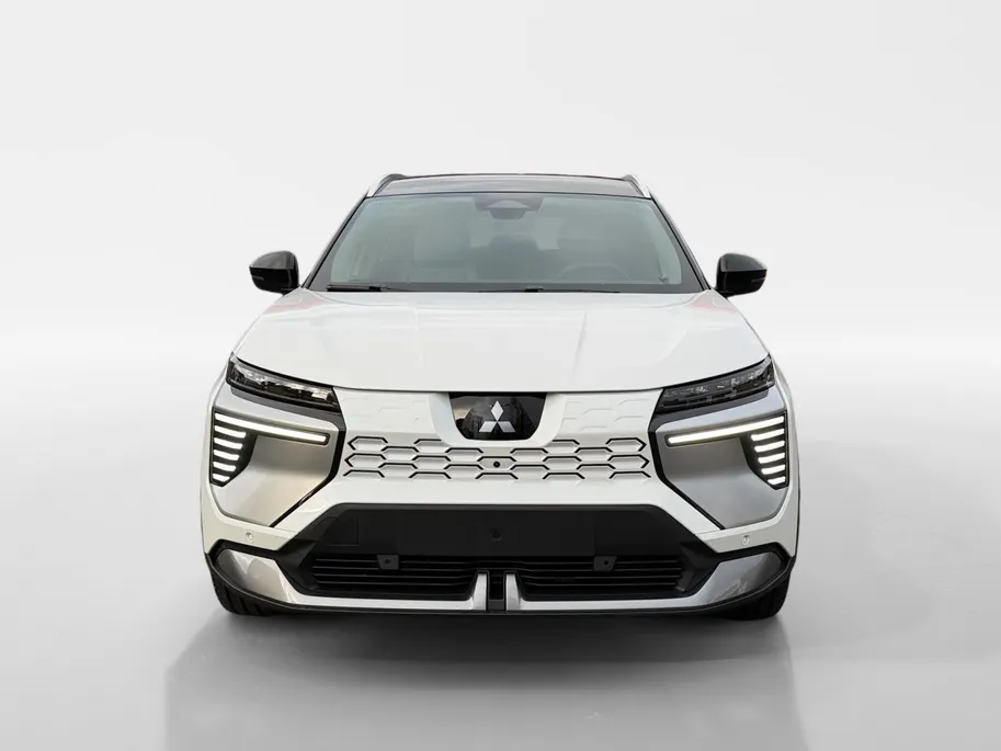 Mitsubishi Eclipse Cross Intense+ 87 kWh | 4000 EURO KORTING | SNEL RIJDEN | 633 WLTP | RONDOM CAMERA |
