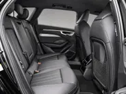 Audi A6 Avant 2.0 367pk e-hybrid Quattro S edition Competition · Wegklapbare Trekhaak · 360 Camera · B&O Audio · Matrix LED · 20'' Inch · 19-08-2030 of 100.000km