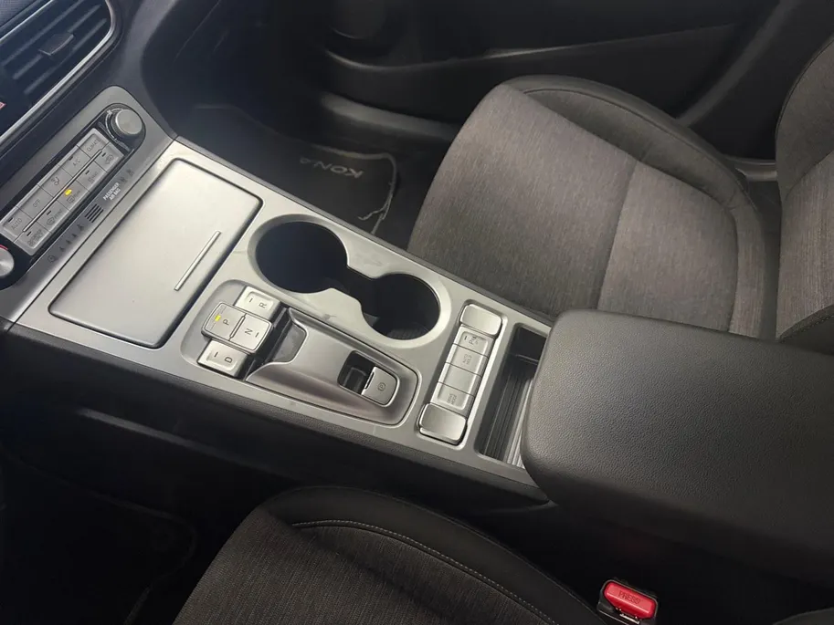 Hyundai Kona EV | 64KWH | COMFORT | SOH 100% | APPLE CARPLAY | CAMERA |