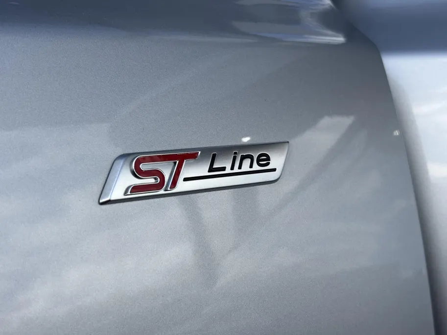 Ford Focus Wagon 1.0 EcoBoost Hybrid ST Line | Adaptive Cruise | Winter Pack | Groot scherm