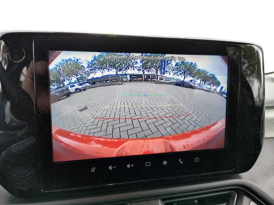 Suzuki Swift 1.2 Select Smart Hybrid | Stoelverwarming | Navigatie | Camera | Incl. 12 maanden garantie, APK, Onderhoudsbeurt etc. Premiumpakket gratis! |