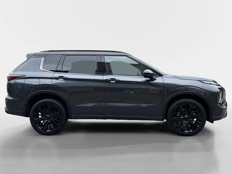 Mitsubishi Outlander 2.4 PHEV Black Edition | 5000 EURO KORTING | ALLE OPTIES | DIRECT LEVERBAAR |