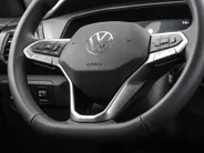 Volkswagen T-Cross Life Edition 1.0 TSI 95 PK 5 versn. Hand · Comfort pakket · Parkeersensoren voor en achter ·