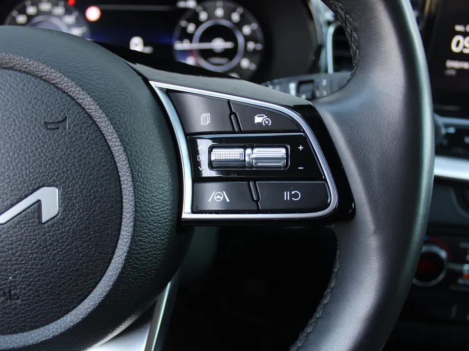 Kia Ceed 1.0 T-GDi DynamicPlusLine | Stuur-/stoelverwarming | Camera | Draadloos laden | LED | Dodehoek detectie | 16' LM |