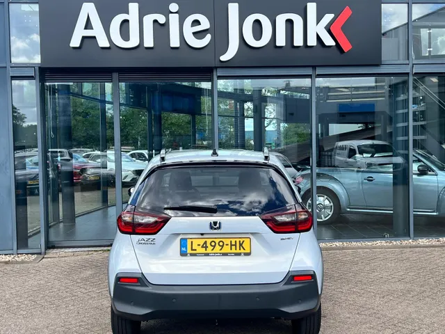 Honda Jazz 1.5 e:HEV Crosstar AUTOMAAT | FULL HYBRID | CAMERA | NAVIGATIE | ADAPTIVE CRUISE CONTROLE | NED. AUTO | LAGE KM STAND 25.738km |