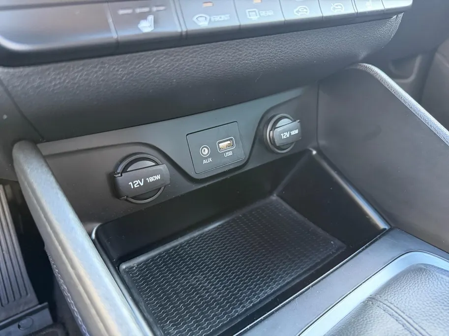 Hyundai Tucson 1.6 GDi Comfort | Elektrisch Verstelbare Stoelen | Navigatie | Bluetooth | Camera | Stoelverwarming | Cruise & Climate Control | Onderhoudshistorie | All Season Banden | 12 Maanden BOVAG Garantie