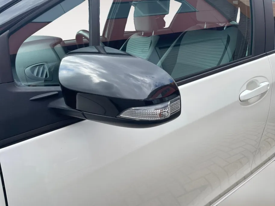 Toyota Yaris 1.0 VVT-i Trend | Bi-Tone| Climate control| Achteruitrijcamera| Snelheidsbegrenzer| Bluetooth|