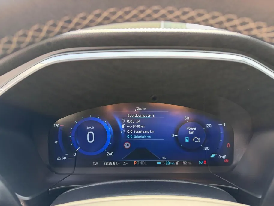 Ford Kuga 2.5 PHEV Vignale | Dealer onderhouden | Automaat | Adapt. Cruise control | BLIS | Elektr. achterklep | Winter pack | lederen bekleding | Parkeersensoren voor en achter | Camera voor en achter | Navigatie | Apple carplay & Android auto | B&O audio | Privac