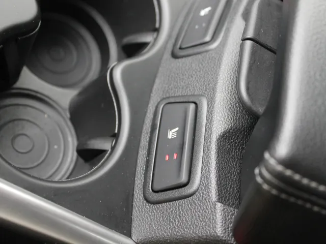 Renault Kadjar 1.3 TCe 160 PK Intens | Automaat | Stoelverwarming voor | Camera achter | uitschuifbare voorstoelen |