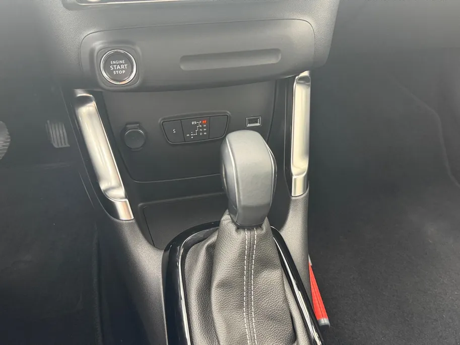 Citroën C3 Aircross 1.2 PureTech Shine | Head up display | Stoelverwarming | Navigatie | Camera |