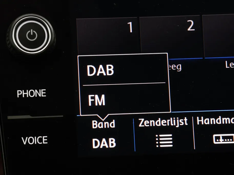 Volkswagen Polo 1.0 TSI 95pk DSG Comfortline · Camera · Apple/Android Car Play · P-Sensoren · Navigatie · DAB · 15'' Inch ·
