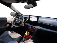 Toyota Yaris 1.5 Hybrid Executive | JBL AUDIO | GLAZEN DAK | HEAD UP DISPLAY | ZWARTE VELGEN | UNIEKE SAMENSTELLING |