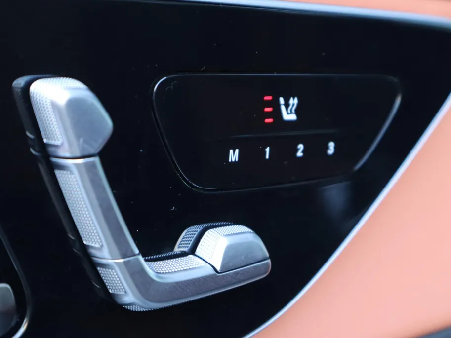Mercedes-Benz GLC 300e 4MATIC AMG Line l Leder l Memory l Burmester