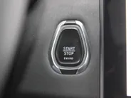 Lynk & Co 01 1.5 | PHEV | Trekhaak | Stoelverwarming | Elek. stoelverstelling + achterklep | Pano dak | Dodehoek detectie | Camera | 20' LM | HK Audio |