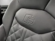 Audi Q8 55 TFSIe 280kW/381PK quattro Pro Line S · Panoramadak · Leder · 360°Camera + Parkeersensoren · Trekhaak ·
