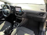 Ford Fiesta 1.0 EcoBoost Titanium | Dealer onderhouden | Winter pack | Parkeersensor achter | Apple carplay & Android auto | Navigatie via carplay | Cruise control | Elektr. inklapbare buitenspiegel | Privacy glas |