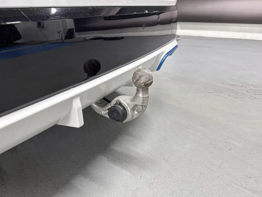 BMW iX1 xDrive30 Launch Edition
