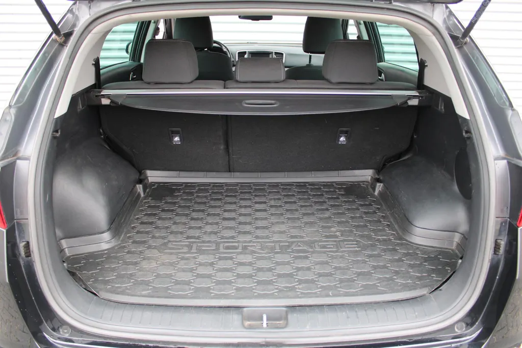 Kia Sportage 1.6 GDI First Edition | 17' LM | Navi | Airco | Cruise | Camera | PDC | Trekhaak |