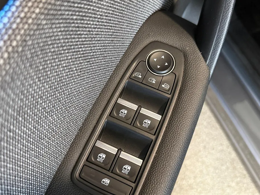 Renault Captur 1.8 E-Tech full hybrid 160 techno *Automaat*Navi+Camera*Stoel/Stuur Verw.*Adaptive Cruise*Als Nieuw!