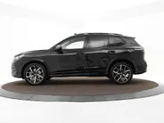 Volkswagen Tiguan 1.5 eHybrid 272pk DSG R-Line Edition · Panoramadak · Inklap. Trekhaak · 360 Camera · Leder Varenna · Matrix LED · Head-Up Display · Harman Kardon Sound · Garantie t/m 16-09-2030 of 100.000km