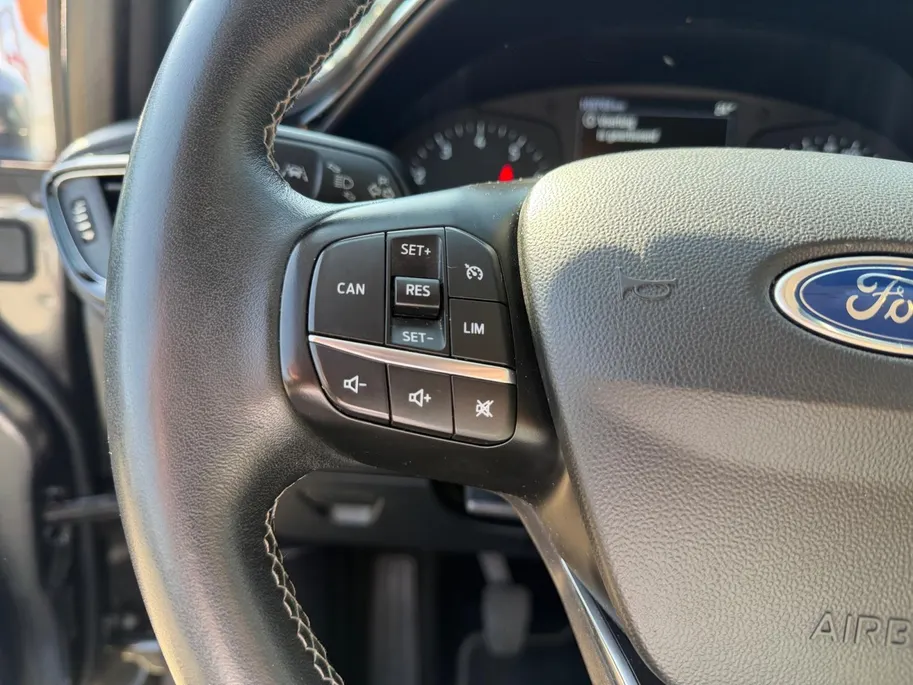 Ford Fiesta 1.0 EcoBoost Titanium | Dealer onderhouden | Winter pack | Parkeersensor achter | Apple carplay & Android auto | Navigatie via carplay | Cruise control | Elektr. inklapbare buitenspiegel | Privacy glas |